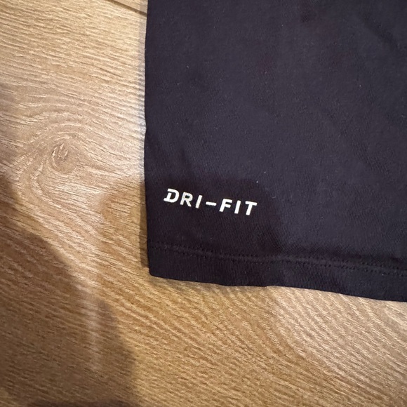 Nike Men's Black T-Shirt dryfit, size large - Picture 4 of 7
